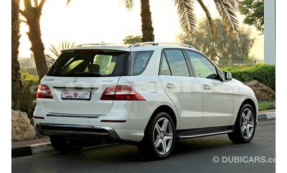 Buy Import Mercedes-Benz 190 White Car in Import - Dubai in Dhufar Buy Import Mercedes-Benz 190 White Car in Import - Dubai in Dhufar