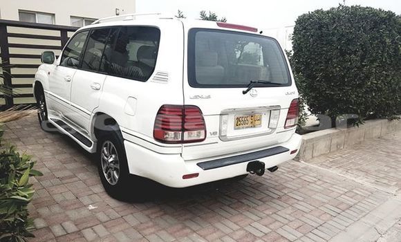 Buy Used Lexus LX White Car in Masqat in Masqat Buy Used Lexus LX White Car in Masqat in Masqat