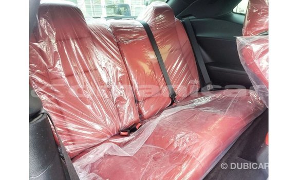 Buy Import Dodge Challenger White Car in Import - Dubai in Dhufar Buy Import Dodge Challenger White Car in Import - Dubai in Dhufar