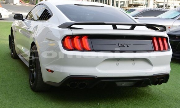 Buy Import Ford Mustang White Car in Import - Dubai in Dhufar Buy Import Ford Mustang White Car in Import - Dubai in Dhufar