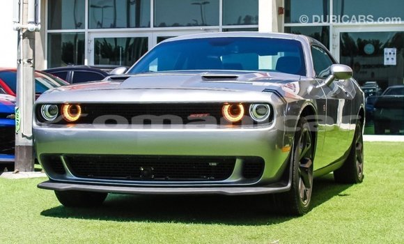 Buy Import Dodge Challenger Other Car in Import - Dubai in Dhufar Buy Import Dodge Challenger Other Car in Import - Dubai in Dhufar