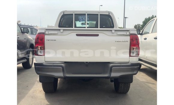 Buy Import Toyota Hilux White Car in Import - Dubai in Dhufar Buy Import Toyota Hilux White Car in Import - Dubai in Dhufar