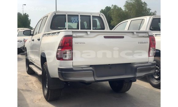 Buy Import Toyota Hilux White Car in Import - Dubai in Dhufar Buy Import Toyota Hilux White Car in Import - Dubai in Dhufar