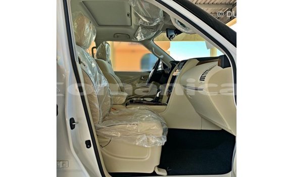 Buy Import Nissan Patrol White Car in Import - Dubai in Dhufar Buy Import Nissan Patrol White Car in Import - Dubai in Dhufar