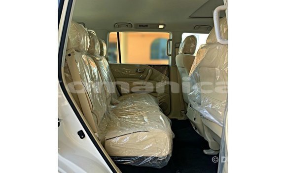 Buy Import Nissan Patrol White Car in Import - Dubai in Dhufar Buy Import Nissan Patrol White Car in Import - Dubai in Dhufar