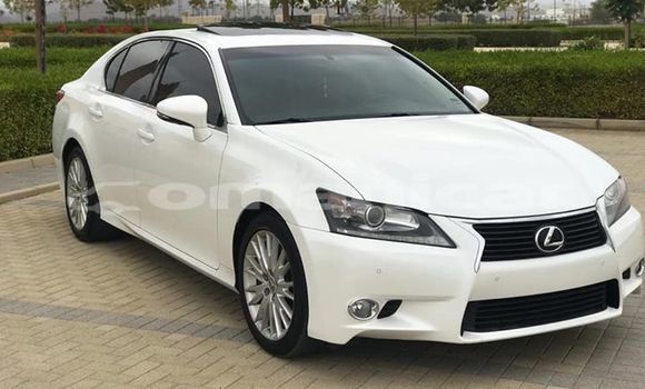 Buy Used Lexus GS White Car in Muscat in Masqat Buy Used Lexus GS White Car in Muscat in Masqat