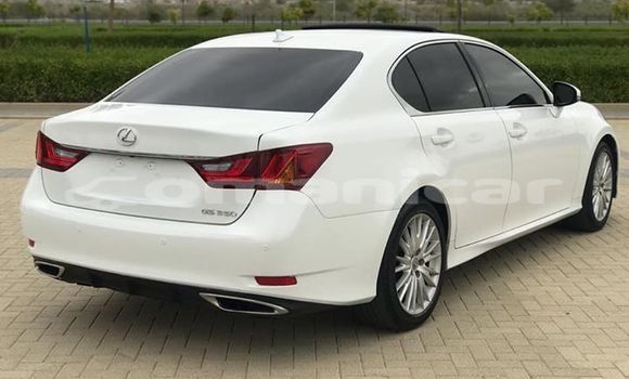 Buy Used Lexus GS White Car in Muscat in Masqat Buy Used Lexus GS White Car in Muscat in Masqat