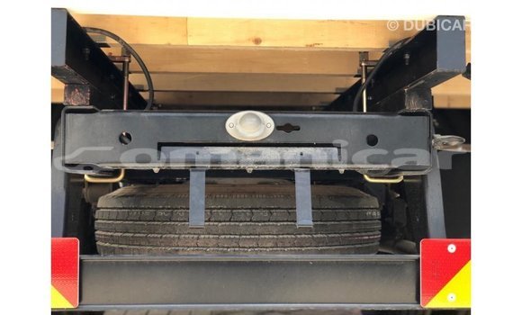 Buy Import Mitsubishi Carisma White Car in Import - Dubai in Dhufar Buy Import Mitsubishi Carisma White Car in Import - Dubai in Dhufar