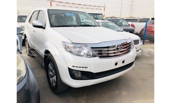 Buy Import Toyota Fortuner White Car in Import - Dubai in Dhufar Buy Import Toyota Fortuner White Car in Import - Dubai in Dhufar
