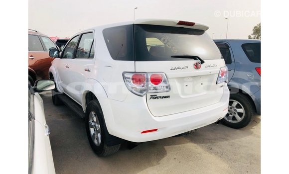 Buy Import Toyota Fortuner White Car in Import - Dubai in Dhufar Buy Import Toyota Fortuner White Car in Import - Dubai in Dhufar