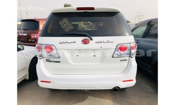 Buy Import Toyota Fortuner White Car in Import - Dubai in Dhufar Buy Import Toyota Fortuner White Car in Import - Dubai in Dhufar