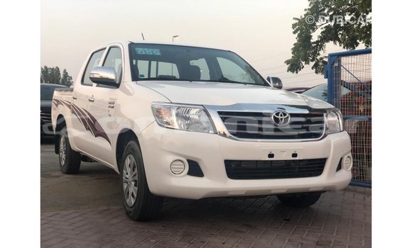 Buy Import Toyota Hilux White Car in Import - Dubai in Dhufar Buy Import Toyota Hilux White Car in Import - Dubai in Dhufar