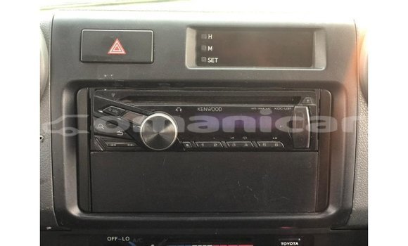 Buy Import Toyota Land Cruiser White Car in Import - Dubai in Dhufar Buy Import Toyota Land Cruiser White Car in Import - Dubai in Dhufar