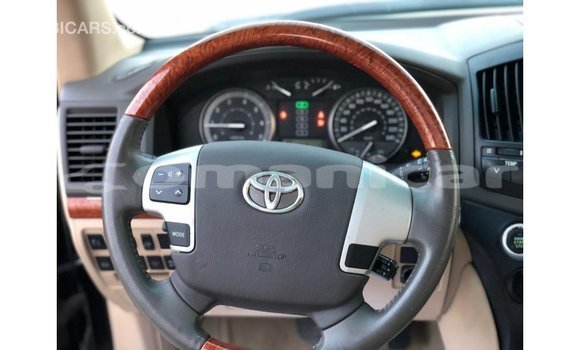 Buy Import Toyota Land Cruiser Black Car in Import - Dubai in Dhufar Buy Import Toyota Land Cruiser Black Car in Import - Dubai in Dhufar