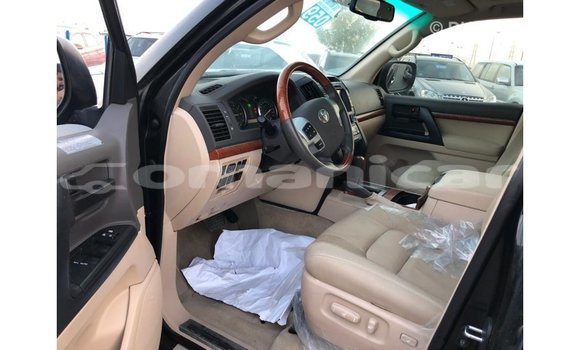 Buy Import Toyota Land Cruiser Black Car in Import - Dubai in Dhufar Buy Import Toyota Land Cruiser Black Car in Import - Dubai in Dhufar