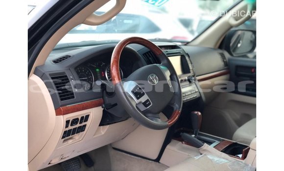 Buy Import Toyota Land Cruiser Black Car in Import - Dubai in Dhufar Buy Import Toyota Land Cruiser Black Car in Import - Dubai in Dhufar