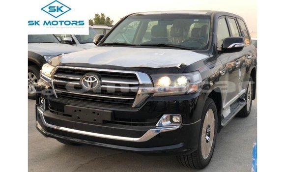 Buy Import Toyota Land Cruiser Black Car in Import - Dubai in Dhufar