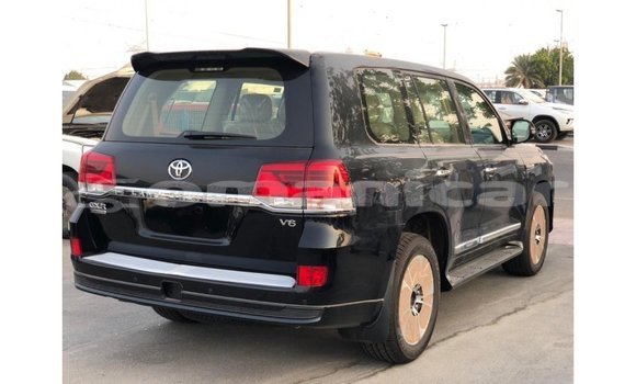 Buy Import Toyota Land Cruiser Black Car in Import - Dubai in Dhufar Buy Import Toyota Land Cruiser Black Car in Import - Dubai in Dhufar