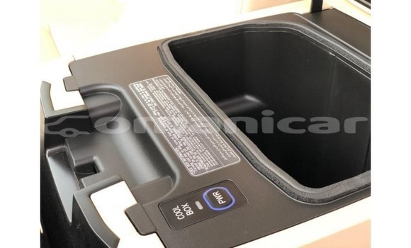 Buy Import Toyota Land Cruiser Black Car in Import - Dubai in Dhufar Buy Import Toyota Land Cruiser Black Car in Import - Dubai in Dhufar