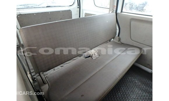 Buy Import Suzuki Every White Car in Import - Dubai in Dhufar Buy Import Suzuki Every White Car in Import - Dubai in Dhufar