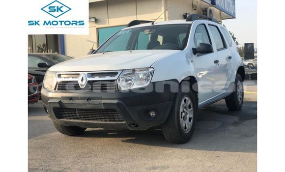 Buy Import Renault Duster White Car in Import - Dubai in Dhufar