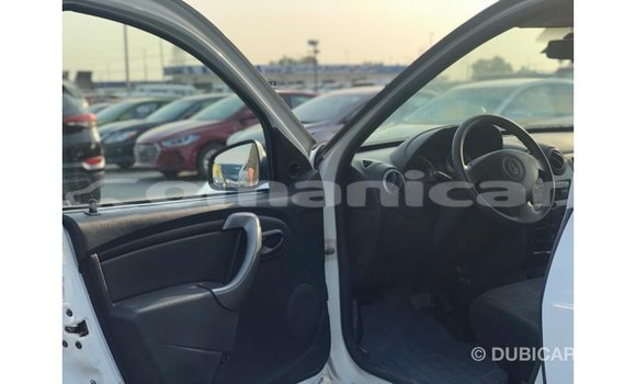 Buy Import Renault Duster White Car in Import - Dubai in Dhufar Buy Import Renault Duster White Car in Import - Dubai in Dhufar