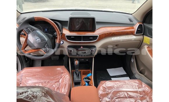 Buy Import Hyundai Tucson White Car in Import - Dubai in Dhufar Buy Import Hyundai Tucson White Car in Import - Dubai in Dhufar