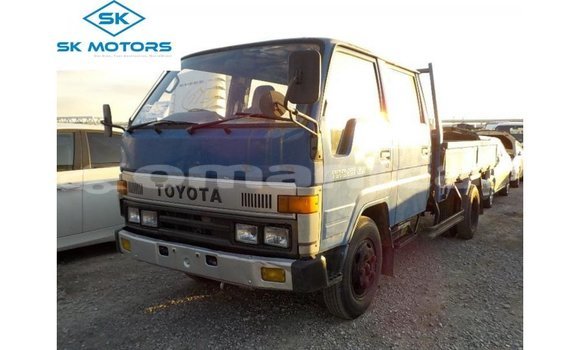 Buy Import Toyota Dyna Blue Car in Import - Dubai in Dhufar Buy Import Toyota Dyna Blue Car in Import - Dubai in Dhufar