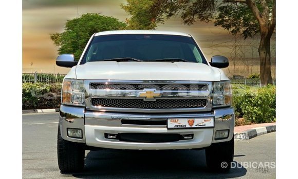 Buy Import Chevrolet Silverado White Car in Import - Dubai in Dhufar Buy Import Chevrolet Silverado White Car in Import - Dubai in Dhufar