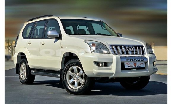Buy Import Toyota Prado White Car in Import - Dubai in Dhufar