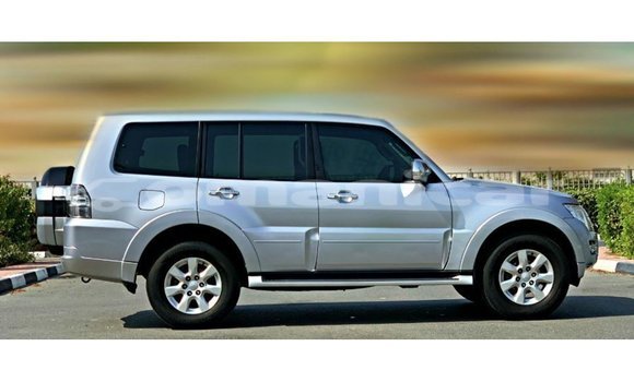 Buy Import Mitsubishi Pajero Other Car in Import - Dubai in Dhufar Buy Import Mitsubishi Pajero Other Car in Import - Dubai in Dhufar