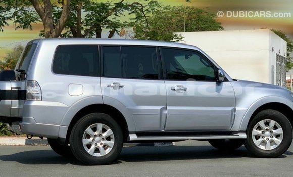Buy Import Mitsubishi Pajero Other Car in Import - Dubai in Dhufar Buy Import Mitsubishi Pajero Other Car in Import - Dubai in Dhufar