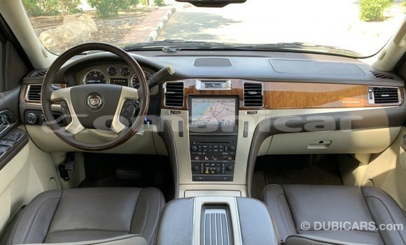 Buy Import Cadillac Escalade Black Car in Import - Dubai in Dhufar Buy Import Cadillac Escalade Black Car in Import - Dubai in Dhufar