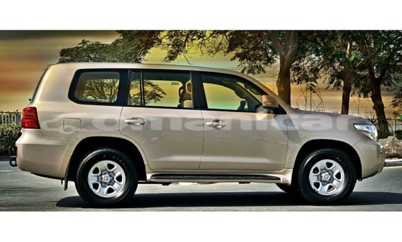 Buy Import Toyota Land Cruiser Other Car in Import - Dubai in Dhufar Buy Import Toyota Land Cruiser Other Car in Import - Dubai in Dhufar