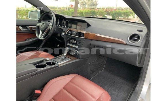 Buy Import Mercedes-Benz 190 Other Car in Import - Dubai in Dhufar Buy Import Mercedes-Benz 190 Other Car in Import - Dubai in Dhufar