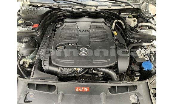 Buy Import Mercedes-Benz 190 Other Car in Import - Dubai in Dhufar Buy Import Mercedes-Benz 190 Other Car in Import - Dubai in Dhufar