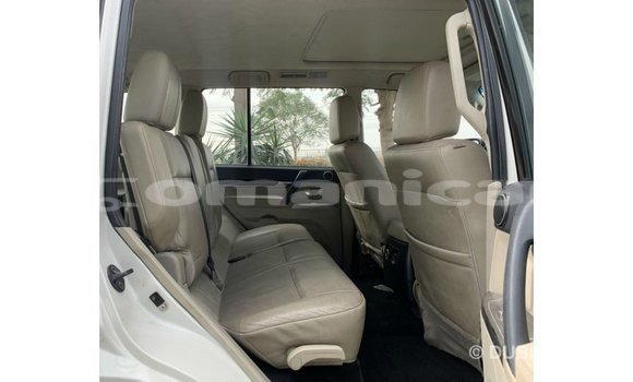 Buy Import Mitsubishi Pajero White Car in Import - Dubai in Dhufar Buy Import Mitsubishi Pajero White Car in Import - Dubai in Dhufar