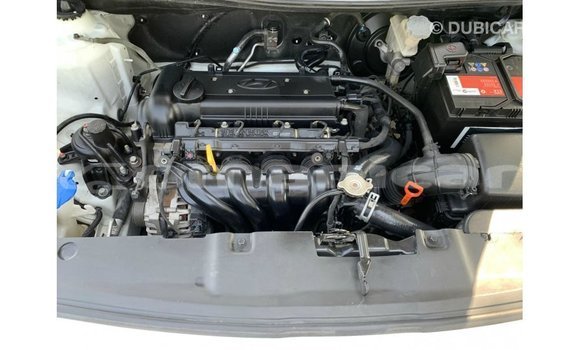 Buy Import Hyundai Accent White Car in Import - Dubai in Dhufar Buy Import Hyundai Accent White Car in Import - Dubai in Dhufar