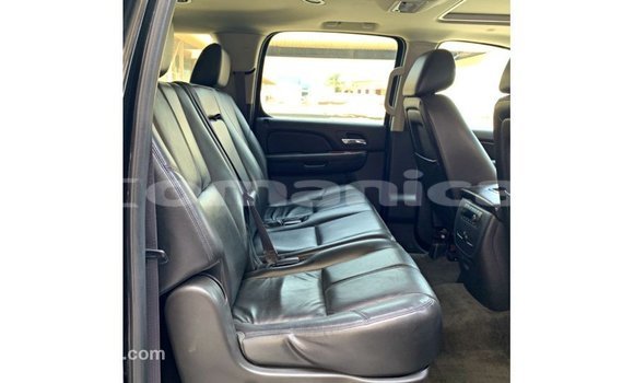 Buy Import Chevrolet Suburban Black Car in Import - Dubai in Dhufar Buy Import Chevrolet Suburban Black Car in Import - Dubai in Dhufar