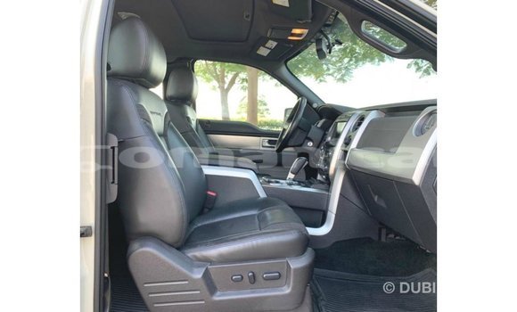 Buy Import Ford Club Wagon Beige Car in Import - Dubai in Dhufar Buy Import Ford Club Wagon Beige Car in Import - Dubai in Dhufar