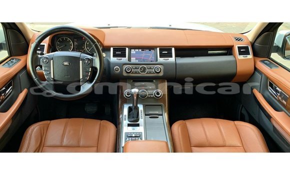 Buy Import Land Rover Range Rover White Car in Import - Dubai in Dhufar Buy Import Land Rover Range Rover White Car in Import - Dubai in Dhufar