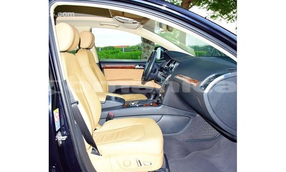 Buy Import Audi Q7 Black Car in Import - Dubai in Dhufar Buy Import Audi Q7 Black Car in Import - Dubai in Dhufar