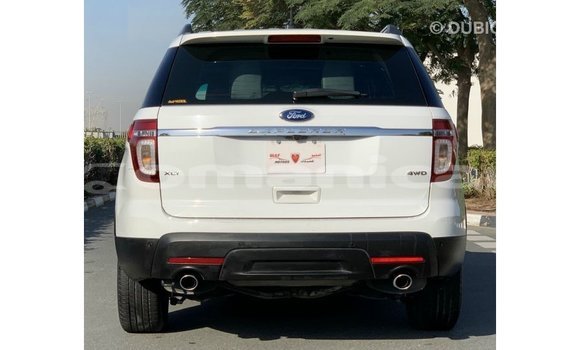 Buy Import Ford Explorer White Car in Import - Dubai in Dhufar Buy Import Ford Explorer White Car in Import - Dubai in Dhufar