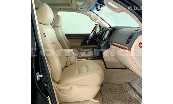 Buy Import Toyota Land Cruiser Black Car in Import - Dubai in Dhufar Buy Import Toyota Land Cruiser Black Car in Import - Dubai in Dhufar