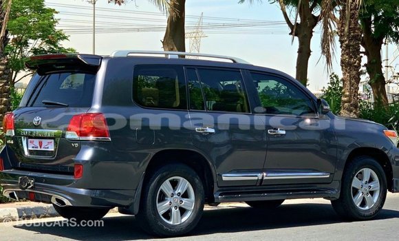 Buy Import Toyota Land Cruiser Other Car in Import - Dubai in Dhufar Buy Import Toyota Land Cruiser Other Car in Import - Dubai in Dhufar
