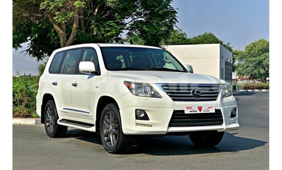 Buy Import Lexus LX White Car in Import - Dubai in Dhufar