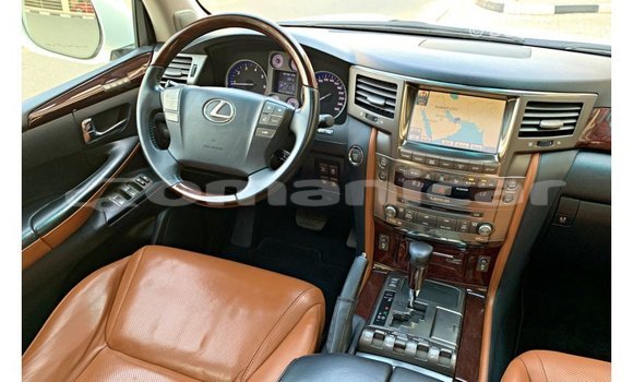 Buy Import Lexus LX White Car in Import - Dubai in Dhufar Buy Import Lexus LX White Car in Import - Dubai in Dhufar