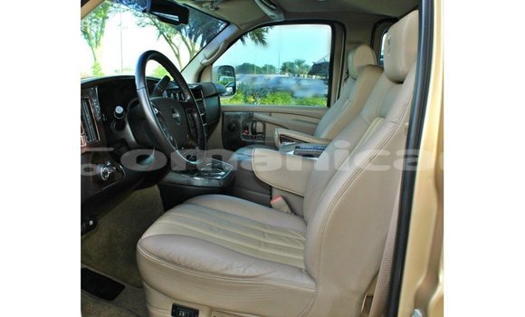 Buy Import GMC Acadia Other Car in Import - Dubai in Dhufar Buy Import GMC Acadia Other Car in Import - Dubai in Dhufar