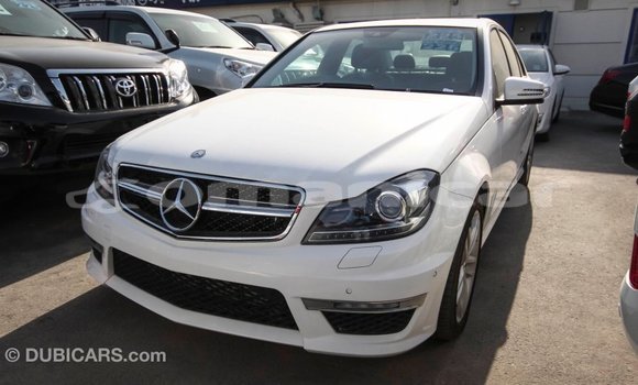 Buy Import Mercedes-Benz 200 White Car in Import - Dubai in Dhufar Buy Import Mercedes-Benz 200 White Car in Import - Dubai in Dhufar