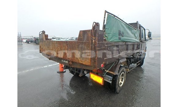 Buy Import Nissan 350Z Brown Car in Import - Dubai in Dhufar Buy Import Nissan 350Z Brown Car in Import - Dubai in Dhufar